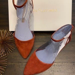 GIBSON & LATIMER Camila Suede Flat